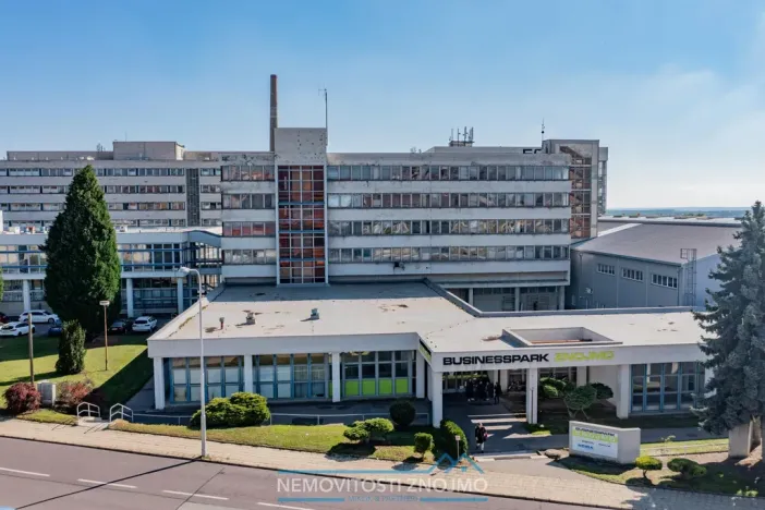 Pronájem obchodního prostoru, Znojmo, Uhelná, 450 m2