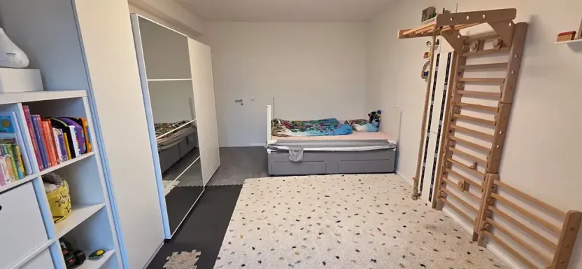 Prodej bytu 3+kk, Zbuzany, Lomená, 72 m2