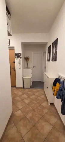 Prodej bytu 3+kk, Zbuzany, Lomená, 72 m2