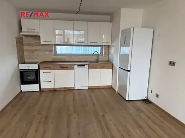 Pronájem bytu 2+kk, Velvary, Školní, 71 m2
