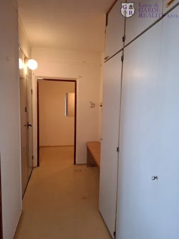 Pronájem bytu 1+1, Tábor, Helsinská, 43 m2