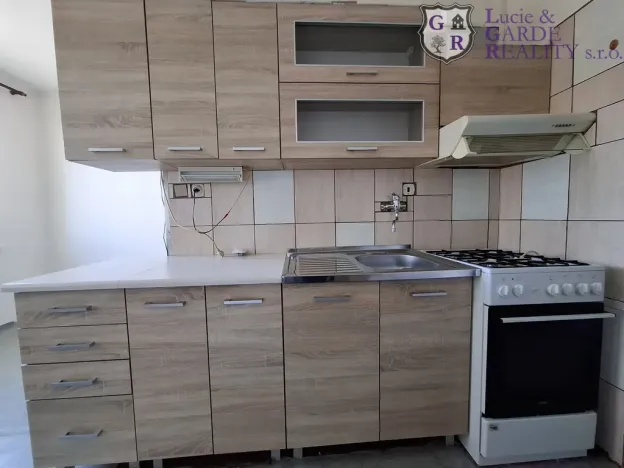 Pronájem bytu 1+1, Tábor, Helsinská, 43 m2