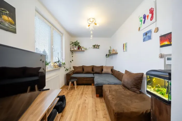 Prodej bytu 3+1, Lásenice, 60 m2