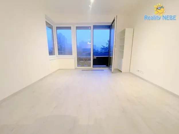 Pronájem bytu 2+kk, Praha - Záběhlice, Klapálkova, 58 m2