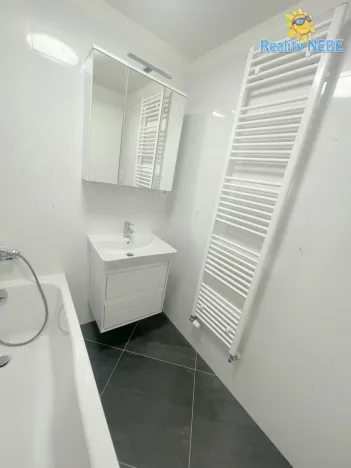 Pronájem bytu 2+kk, Praha - Záběhlice, Klapálkova, 58 m2