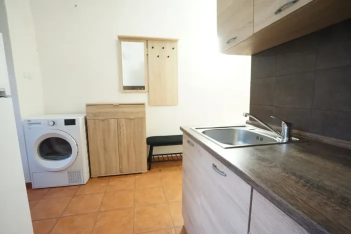 Pronájem bytu 2+1, Jaroměř, Arnošta Heidricha, 53 m2