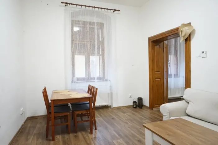 Pronájem bytu 2+1, Jaroměř, Arnošta Heidricha, 53 m2