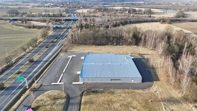 Pronájem skladu, Cheb, 2435 m2