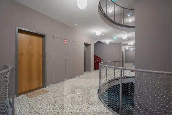 Pronájem bytu 1+kk, Praha - Smíchov, Toyen, 42 m2