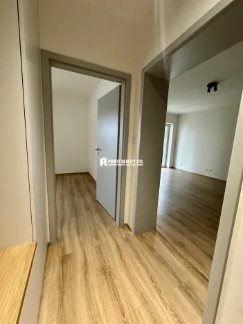 Pronájem bytu 2+kk, Beroun, Na Dražkách, 47 m2