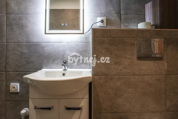 Pronájem bytu 2+kk, Louny, Jablonského, 41 m2