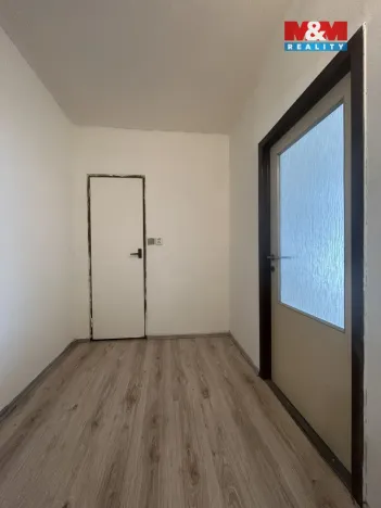 Pronájem bytu 1+kk, Ústí nad Labem - Krásné Březno, Žežická, 35 m2