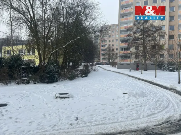 Pronájem bytu 1+kk, Ústí nad Labem - Krásné Březno, Žežická, 35 m2