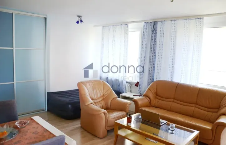 Pronájem bytu 2+kk, Praha, Tajovského, 69 m2