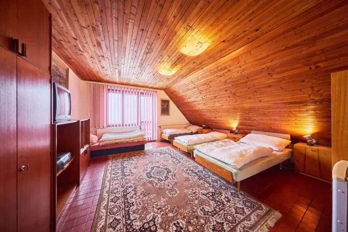 Prodej vícegeneračního domu, Vrchlabí, J. Kablíkové, 252 m2