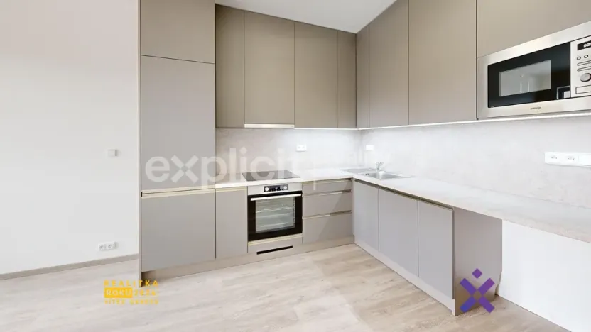 Pronájem bytu 1+kk, Zlín, Nad Stráněmi, 34 m2