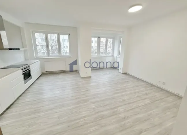 Pronájem bytu 2+kk, Praha, Neveklovská, 45 m2