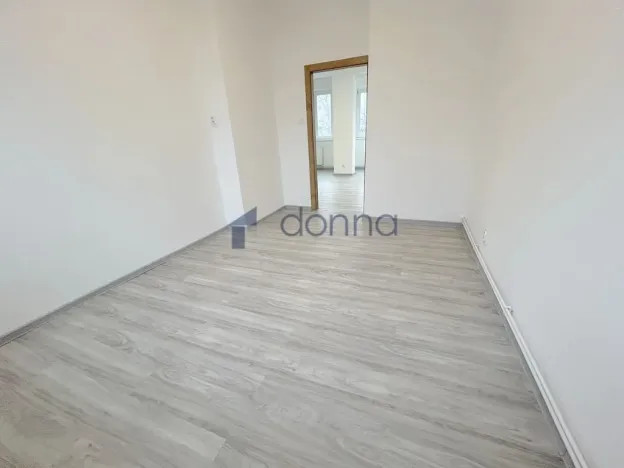 Pronájem bytu 2+kk, Praha, Neveklovská, 45 m2