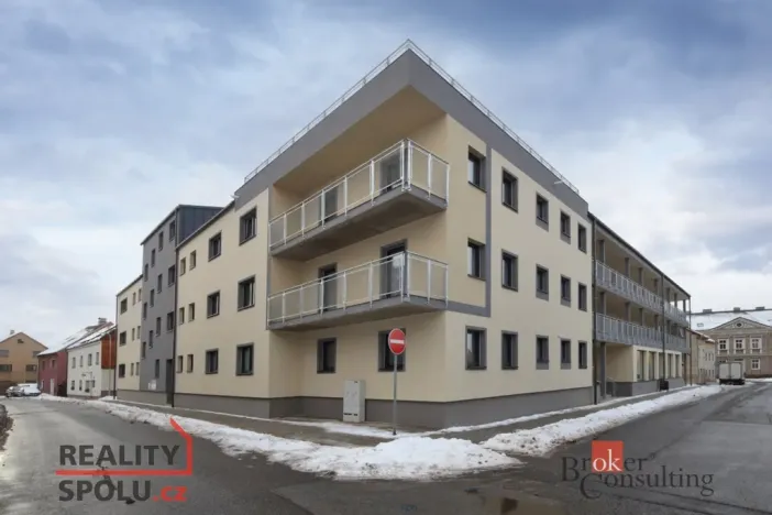 Pronájem bytu 2+kk, Hrádek nad Nisou, Jiřího z Poděbrad, 52 m2