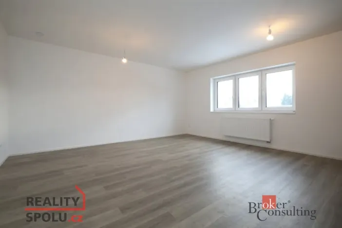 Pronájem bytu 2+kk, Hrádek nad Nisou, Jiřího z Poděbrad, 52 m2