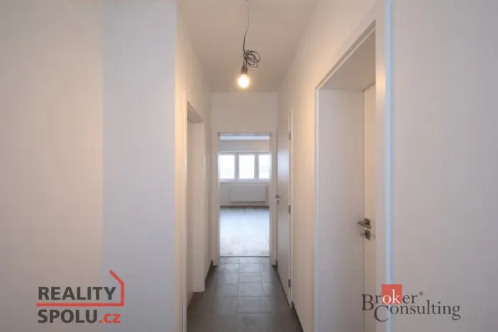 Pronájem bytu 2+kk, Hrádek nad Nisou, Jiřího z Poděbrad, 52 m2