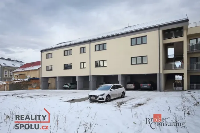 Pronájem bytu 2+kk, Hrádek nad Nisou, Jiřího z Poděbrad, 52 m2