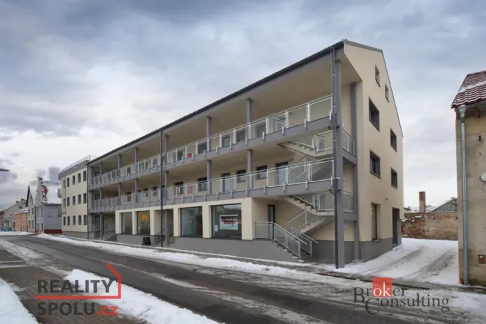 Pronájem bytu 2+kk, Hrádek nad Nisou, Jiřího z Poděbrad, 52 m2