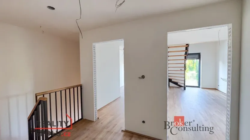 Prodej bytu 4+1, Praha - Pitkovice, K dálnici, 155 m2