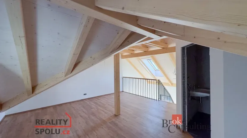 Prodej bytu 4+1, Praha - Pitkovice, K dálnici, 155 m2