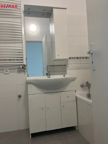 Pronájem bytu 2+1, Zlín, třída Tomáše Bati, 50 m2