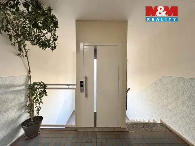 Pronájem bytu 2+1, Velešín, Sídliště, 61 m2