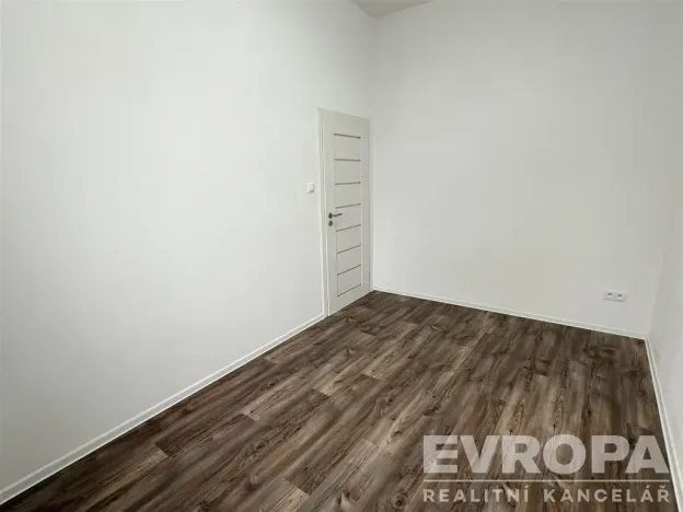 Pronájem bytu 2+kk, Žirovnice, Havlíčkovo náměstí, 39 m2