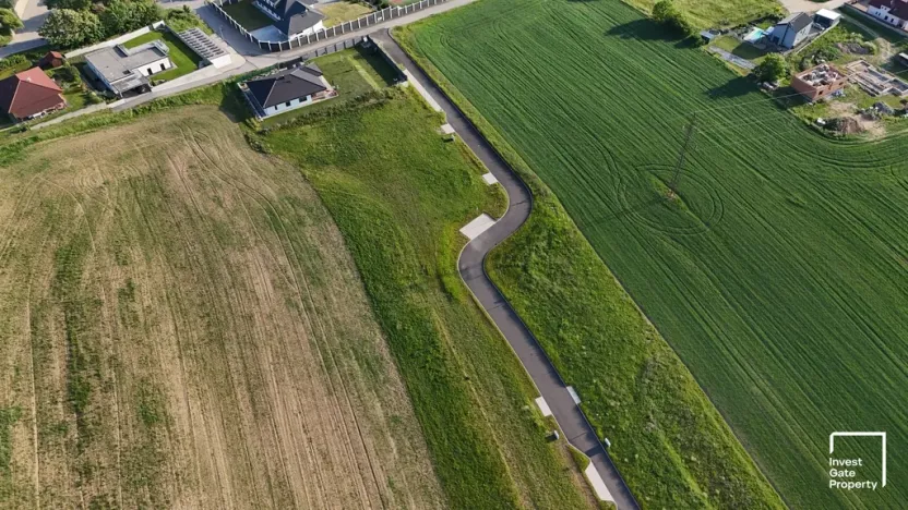 Prodej pozemku pro bydlení, Hůry, Lišovská, 966 m2