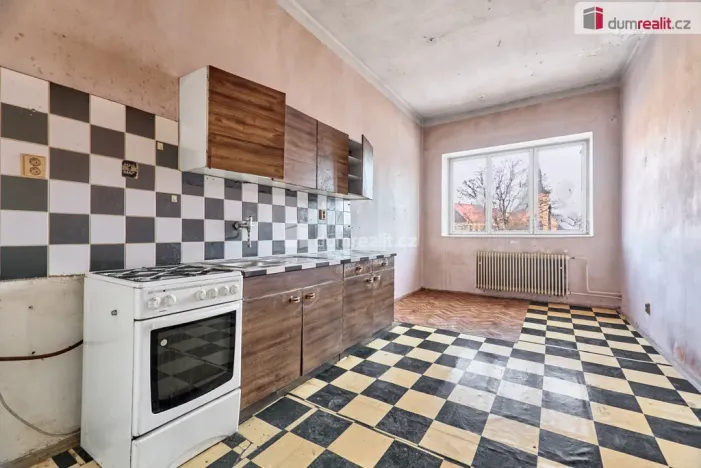 Prodej rodinného domu, Kravaře, náměstí, 200 m2