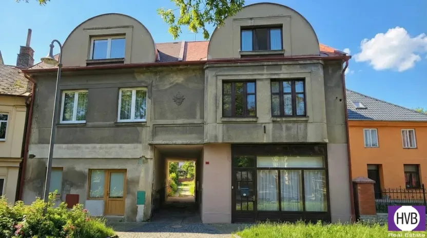 Prodej rodinného domu, Dobrovice, Palackého náměstí, 300 m2