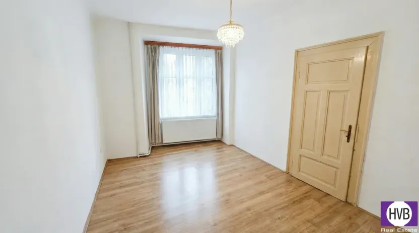 Prodej rodinného domu, Dobrovice, Palackého náměstí, 300 m2