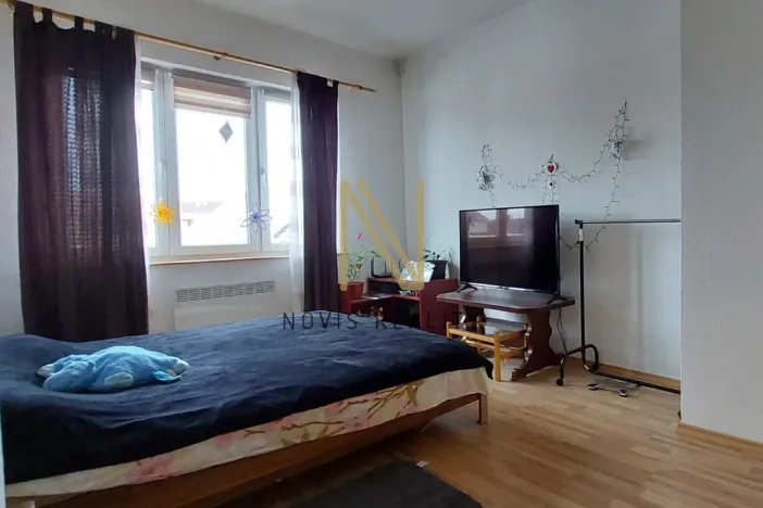 Pronájem bytu 3+1, Horažďovice, Husovo náměstí, 74 m2