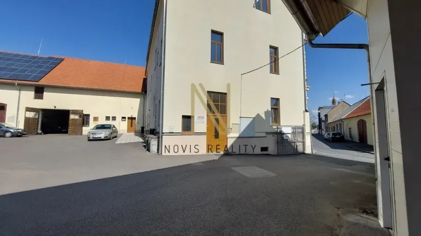 Pronájem bytu 3+1, Horažďovice, Husovo náměstí, 74 m2
