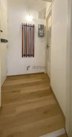 Pronájem bytu 1+kk, Praha, Slezská, 29 m2