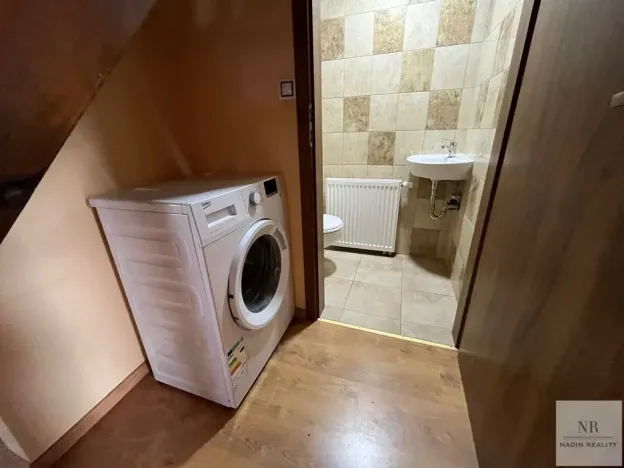 Pronájem bytu 2+kk, Karlovy Vary, Závodu míru, 68 m2