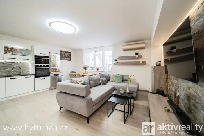 Prodej bytu 3+kk, Tuhaň, 79 m2