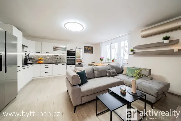 Prodej bytu 3+kk, Tuhaň, 79 m2