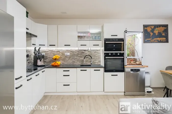 Prodej bytu 3+kk, Tuhaň, 79 m2