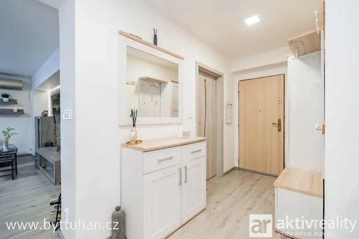 Prodej bytu 3+kk, Tuhaň, 79 m2