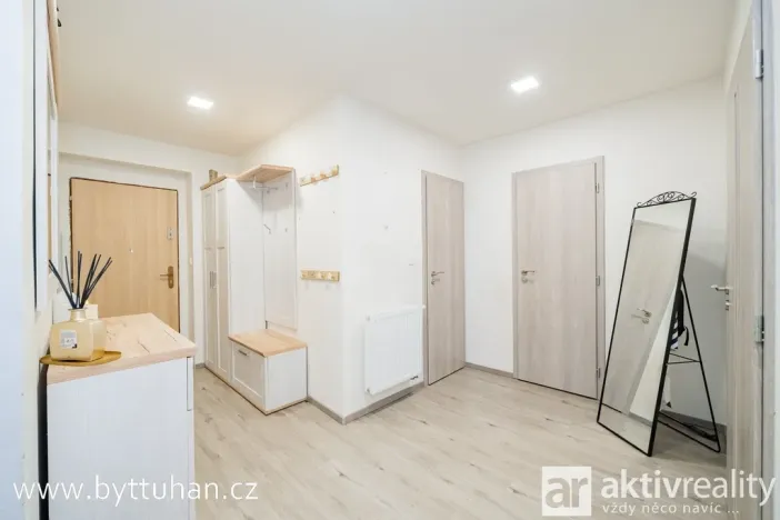 Prodej bytu 3+kk, Tuhaň, 79 m2