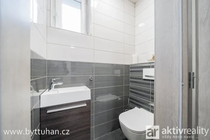 Prodej bytu 3+kk, Tuhaň, 79 m2