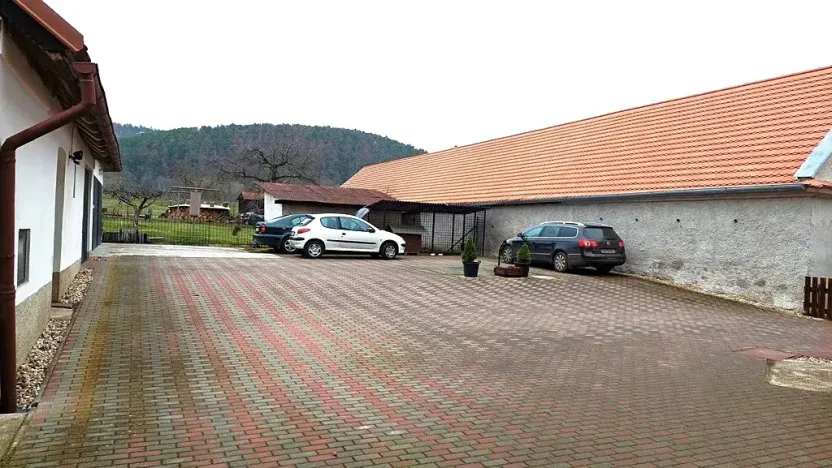 Prodej vícegeneračního domu, Borotice, 282 m2
