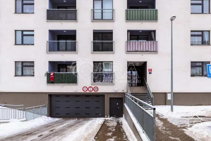 Prodej bytu 2+kk, Praha - Uhříněves, Oty Bubeníčka, 51 m2