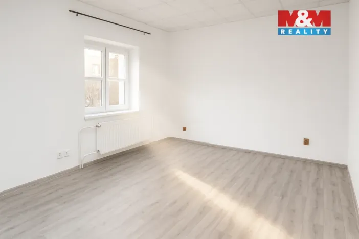 Pronájem kanceláře, Ostrava - Mariánské Hory, Raisova, 30 m2