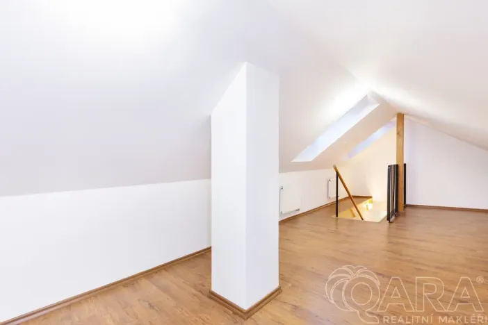 Prodej bytu 3+kk, Dražice, 89 m2